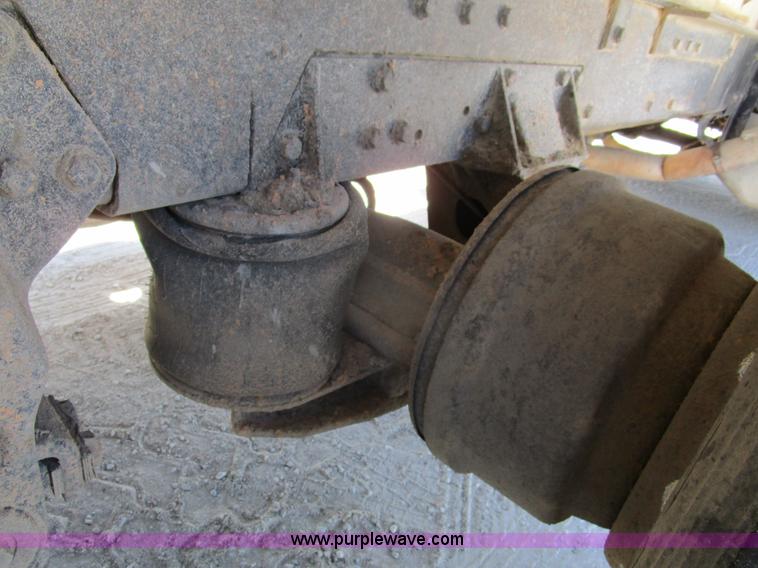 image for item D2429 1994 Peterbilt 377 dump truck