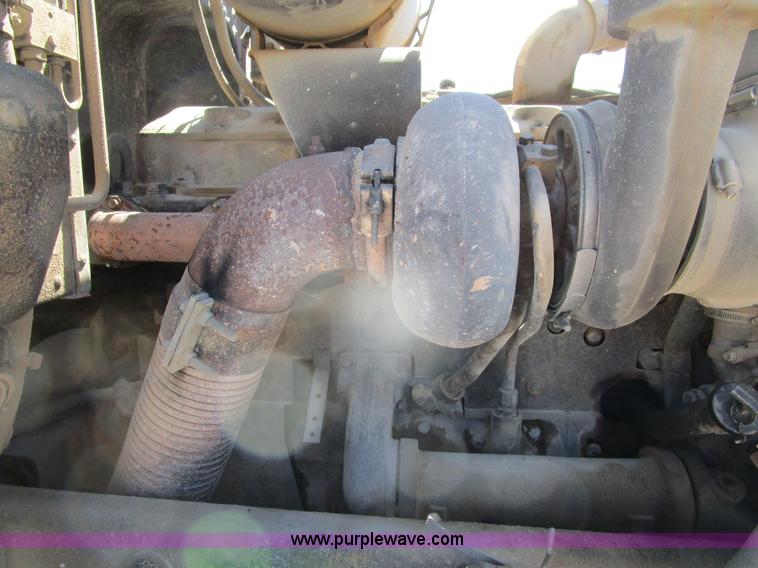 image for item D2429 1994 Peterbilt 377 dump truck