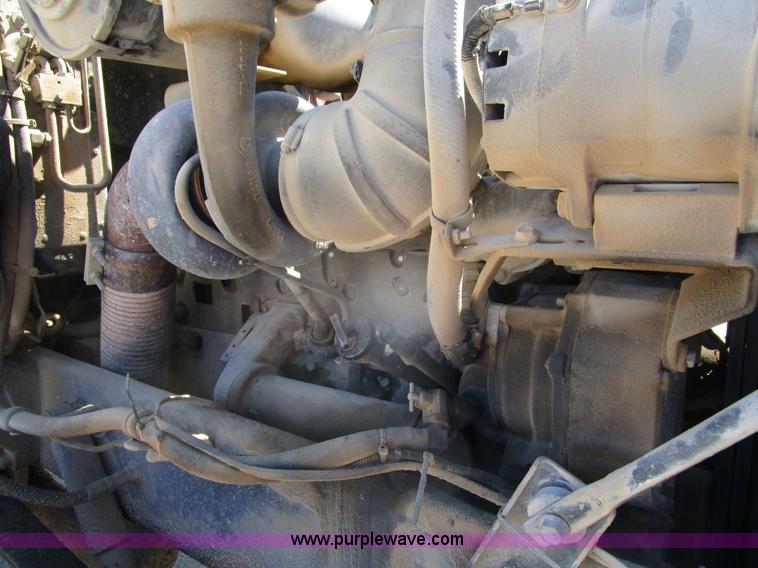 image for item D2429 1994 Peterbilt 377 dump truck