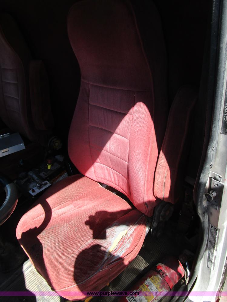 image for item D2429 1994 Peterbilt 377 dump truck