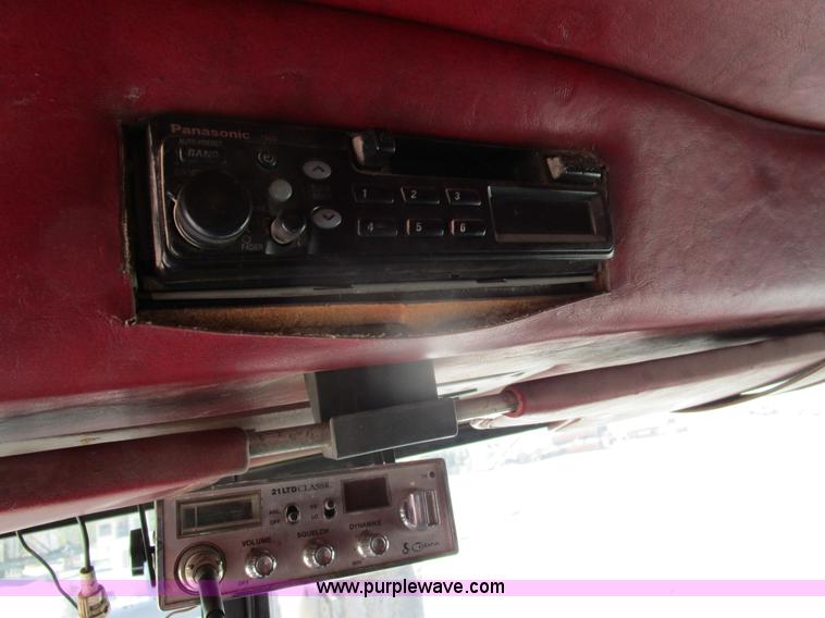 image for item D2429 1994 Peterbilt 377 dump truck