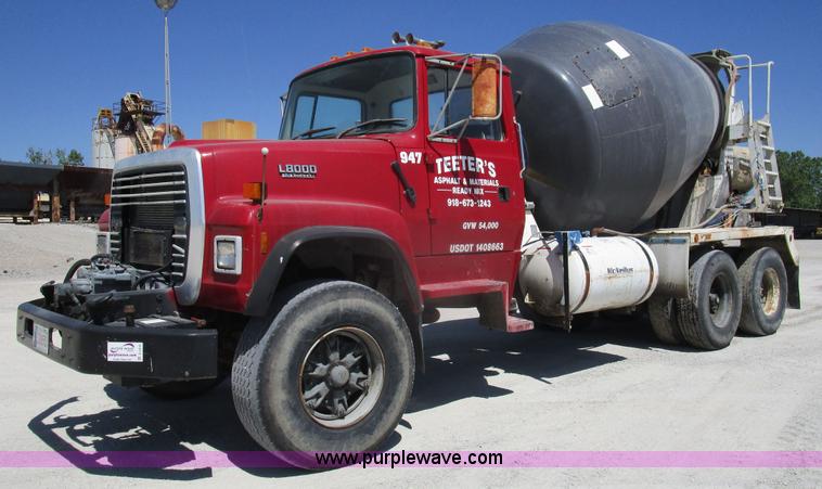 image for item D2430 1994 Ford L8000 mixer truck