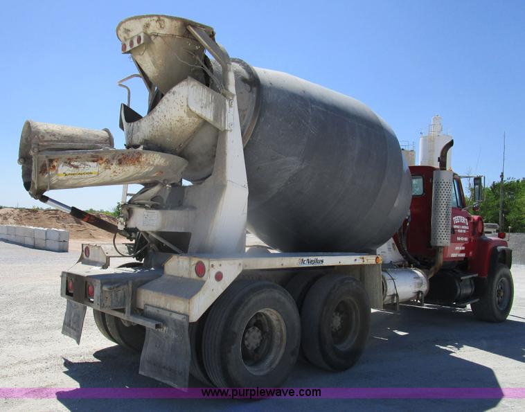image for item D2430 1994 Ford L8000 mixer truck