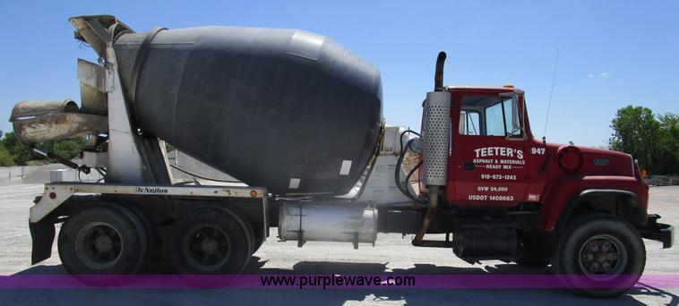 image for item D2430 1994 Ford L8000 mixer truck