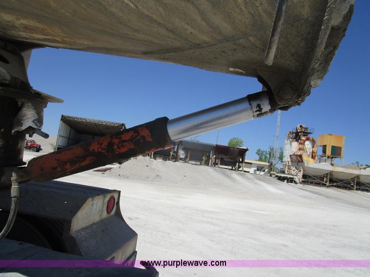 image for item D2430 1994 Ford L8000 mixer truck