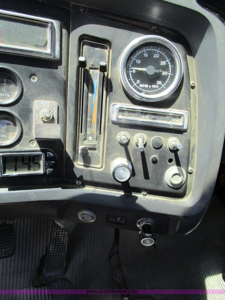 image for item D2430 1994 Ford L8000 mixer truck