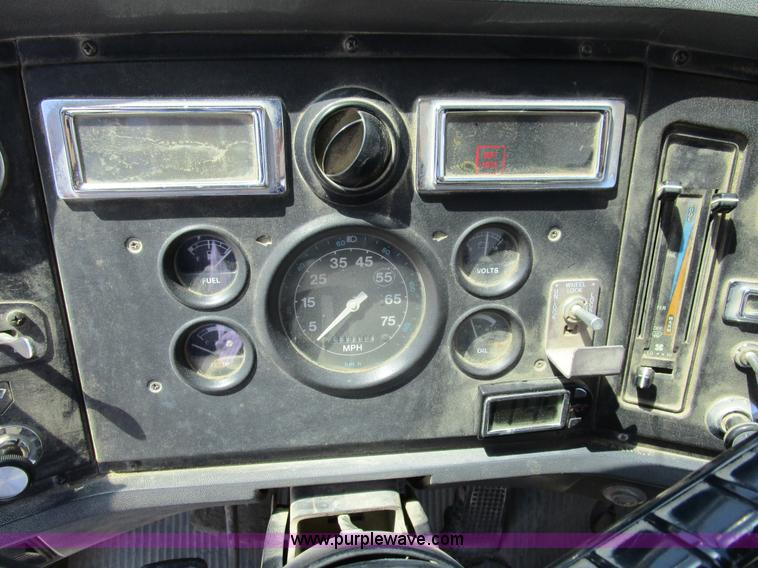 image for item D2430 1994 Ford L8000 mixer truck