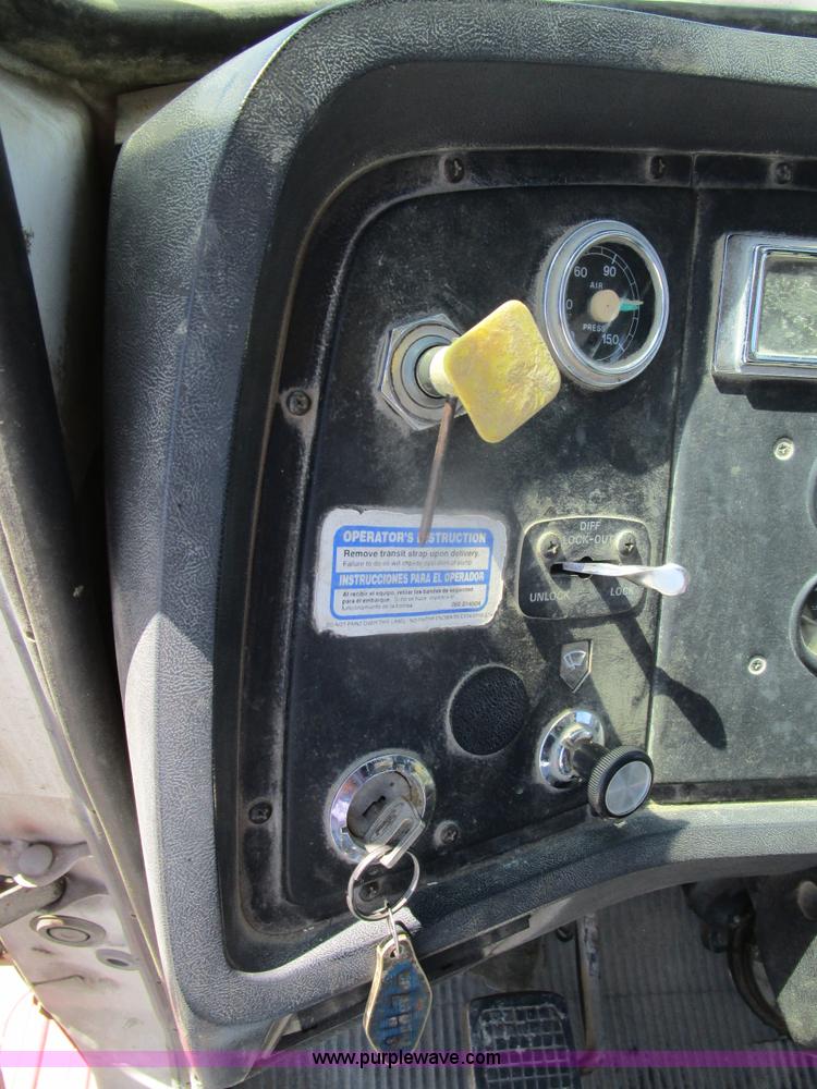 image for item D2430 1994 Ford L8000 mixer truck