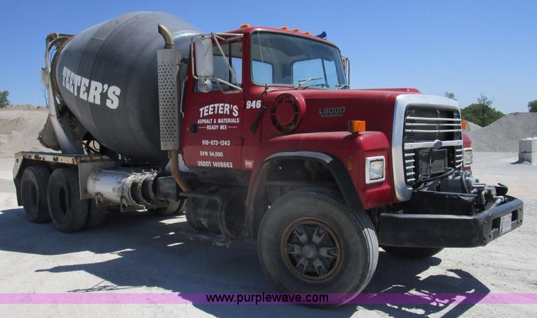 image for item D2431 1994 Ford L8000 mixer truck