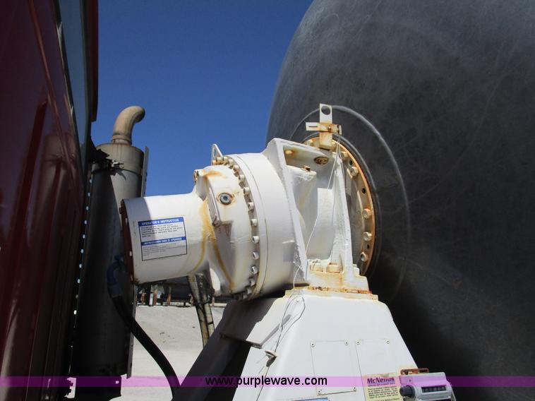 image for item D2431 1994 Ford L8000 mixer truck