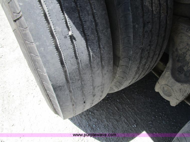 image for item D2431 1994 Ford L8000 mixer truck