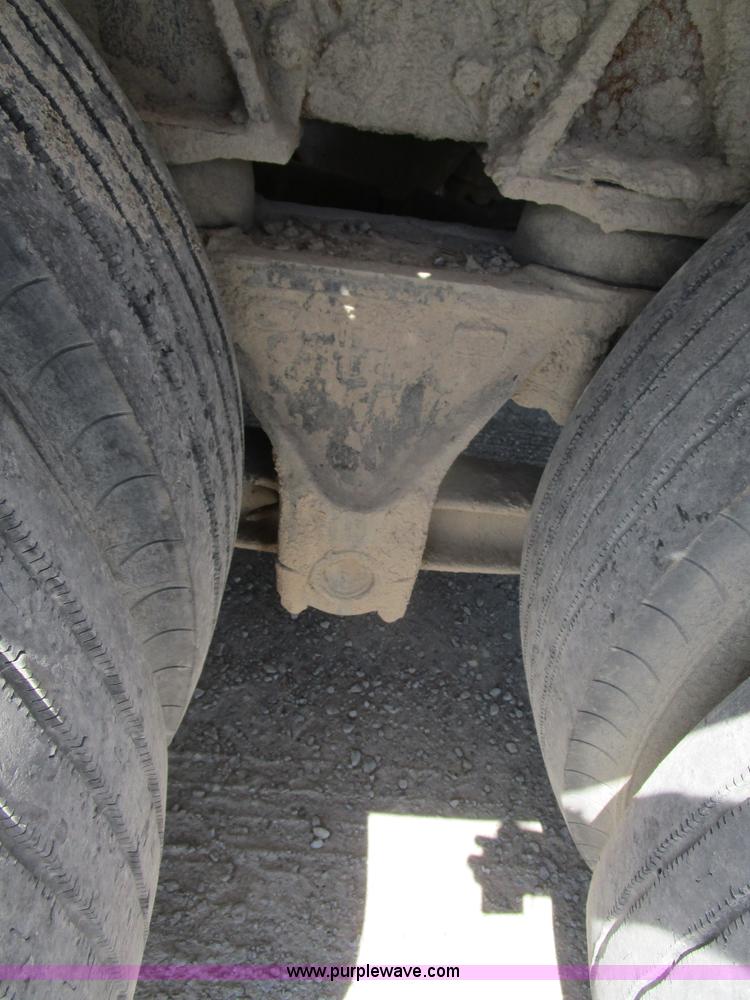 image for item D2431 1994 Ford L8000 mixer truck