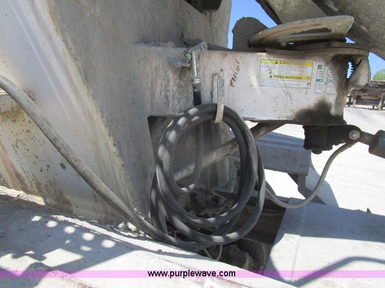 image for item D2431 1994 Ford L8000 mixer truck