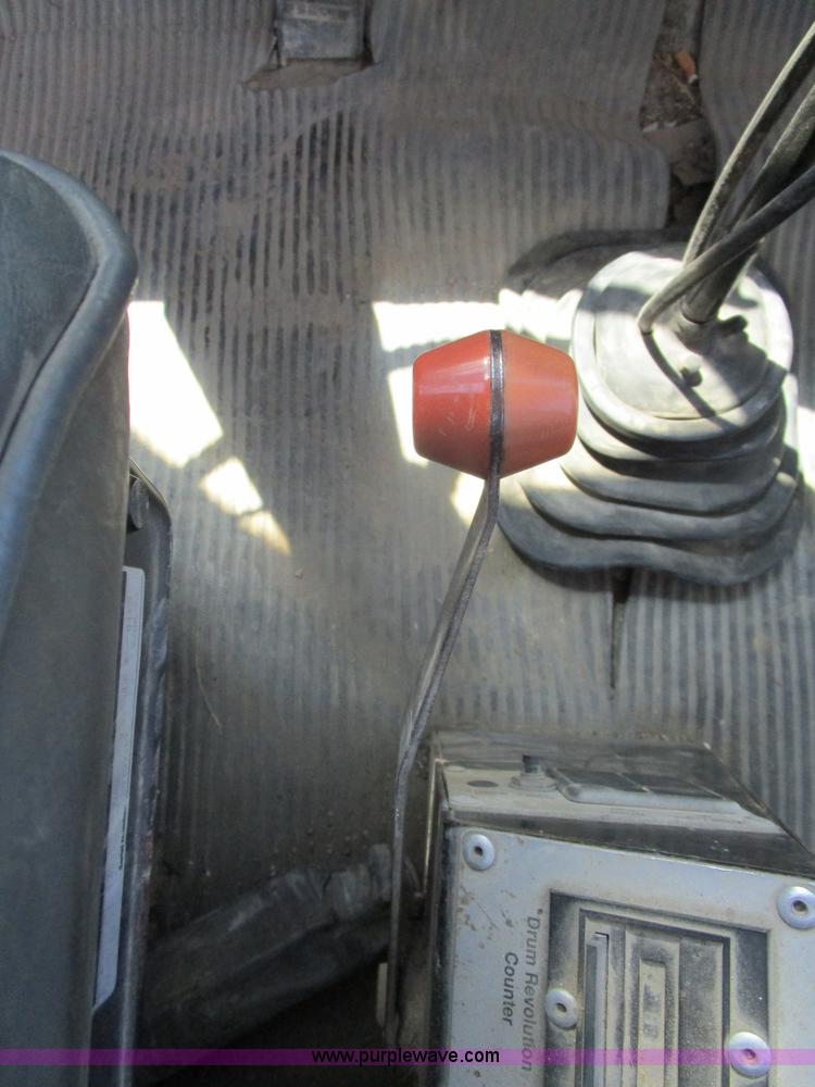 image for item D2431 1994 Ford L8000 mixer truck