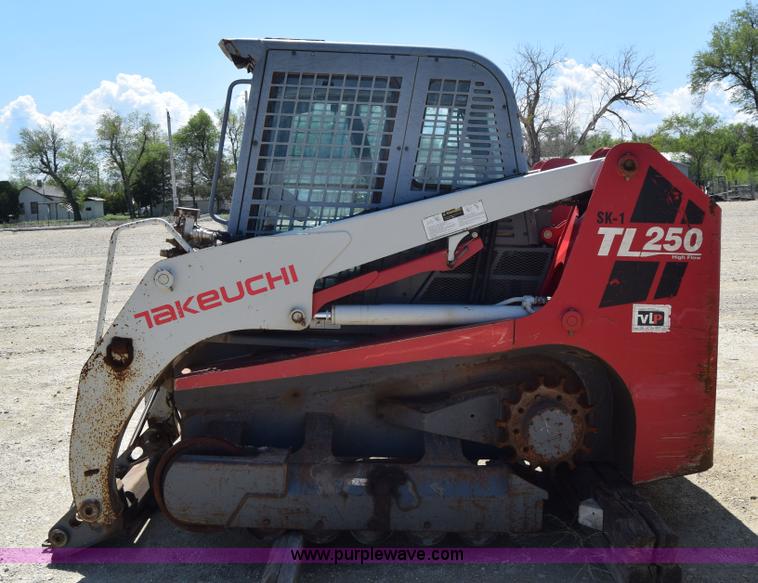 image for item E6345 Takeuchi TL250 skid steer