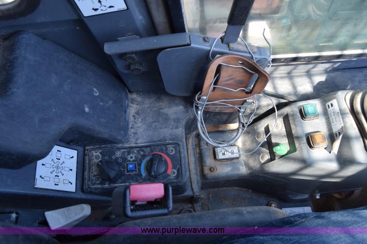 image for item E6345 Takeuchi TL250 skid steer