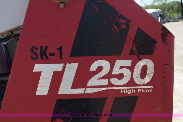 image for item E6345 Takeuchi TL250 skid steer