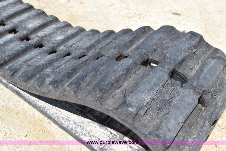 image for item E6345 Takeuchi TL250 skid steer