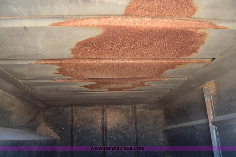 image for item E6346 1990 GMC TopKick chipper truck