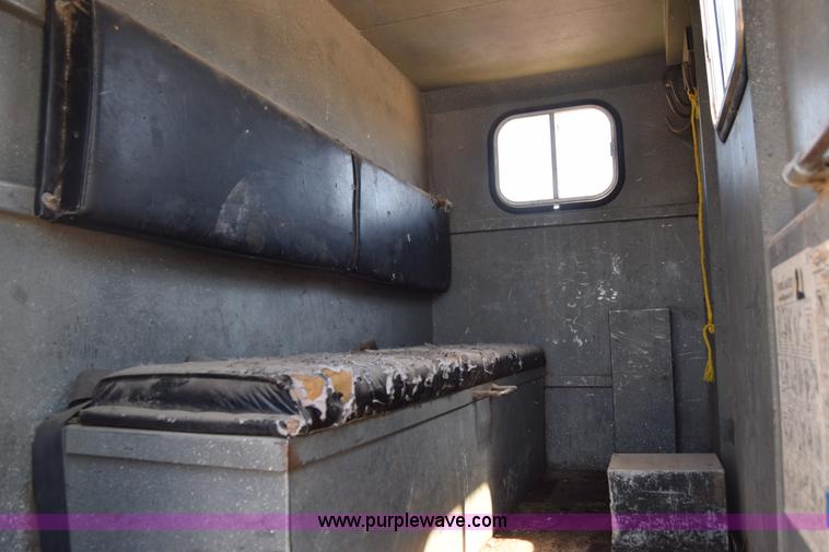 image for item E6346 1990 GMC TopKick chipper truck