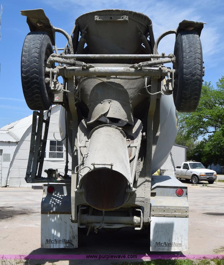 image for item E6409 1990 Kenworth W900 mixer truck