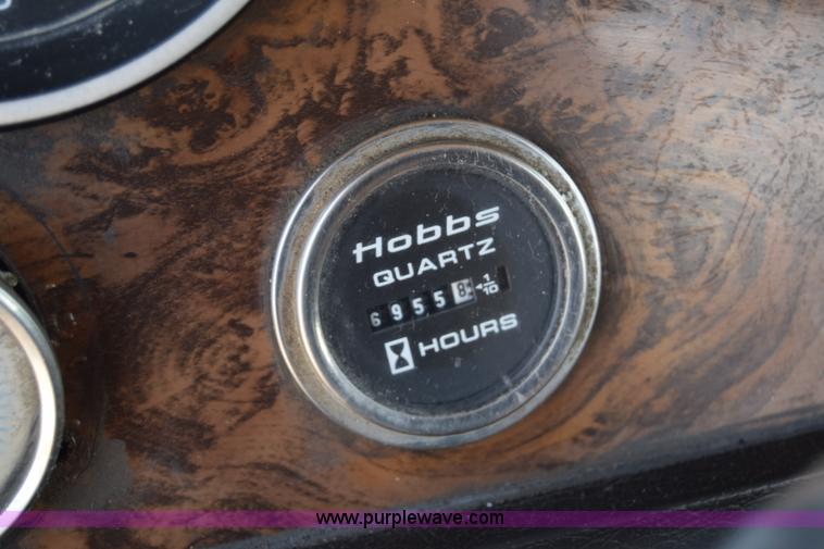 image for item E6409 1990 Kenworth W900 mixer truck