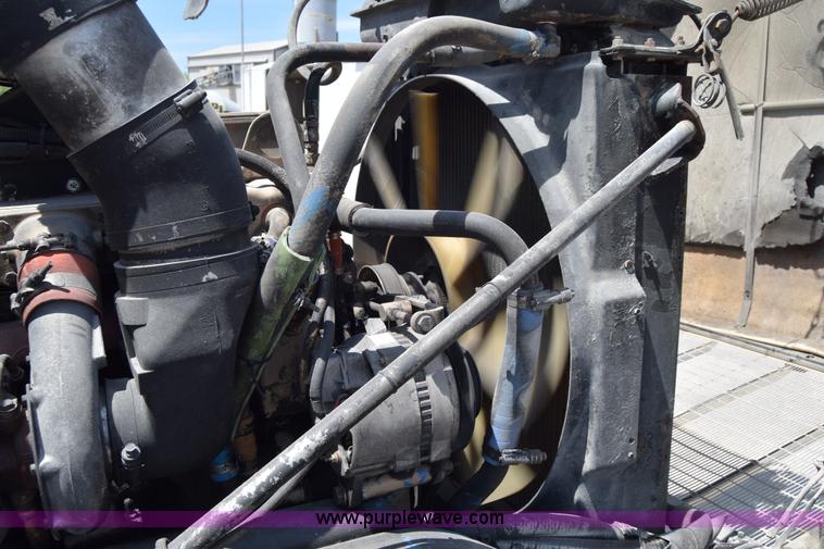 image for item E6409 1990 Kenworth W900 mixer truck