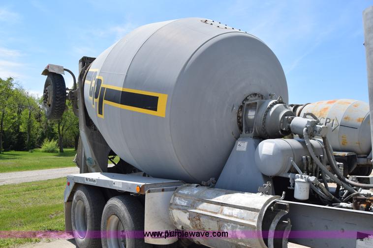 image for item E6409 1990 Kenworth W900 mixer truck