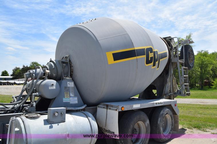 image for item E6409 1990 Kenworth W900 mixer truck