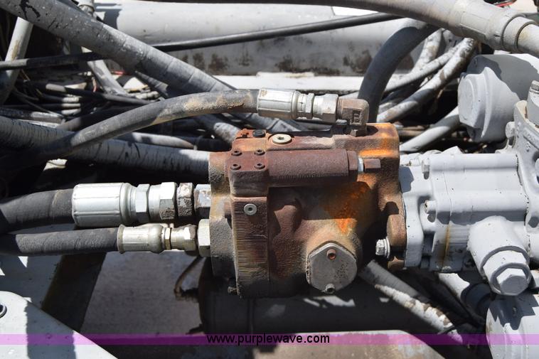 image for item E6409 1990 Kenworth W900 mixer truck