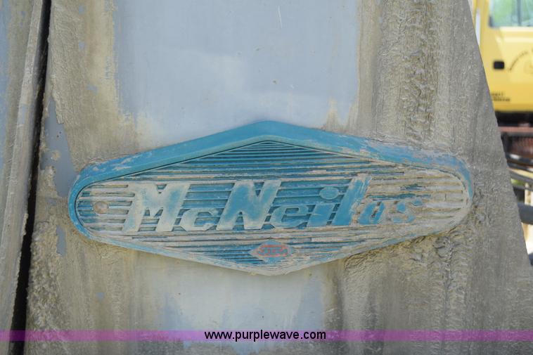 image for item E6409 1990 Kenworth W900 mixer truck