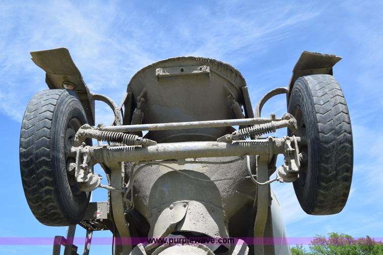 image for item E6409 1990 Kenworth W900 mixer truck