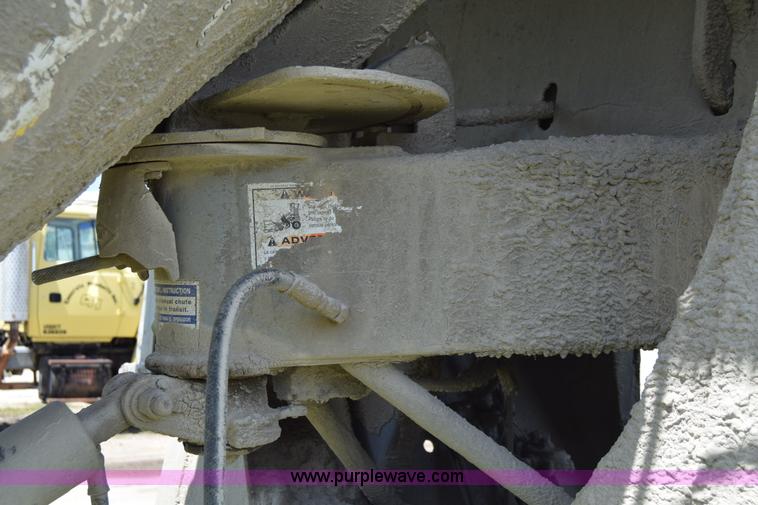 image for item E6409 1990 Kenworth W900 mixer truck