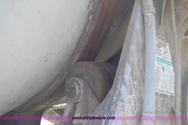 image for item E6409 1990 Kenworth W900 mixer truck