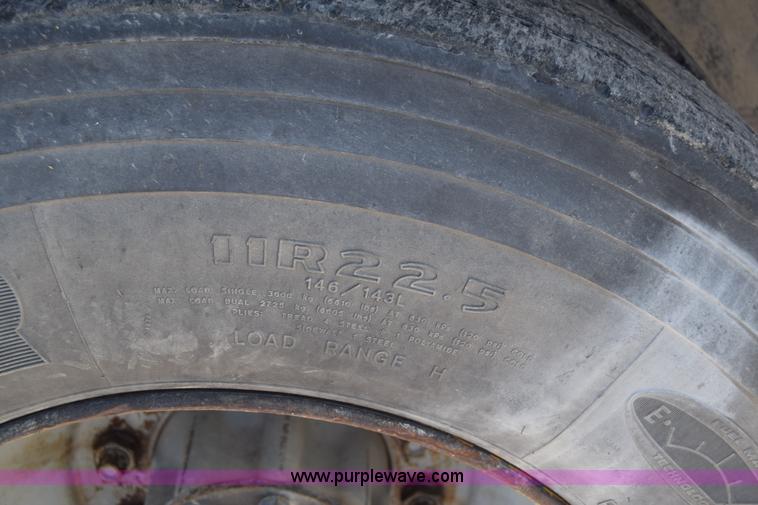 image for item E6409 1990 Kenworth W900 mixer truck