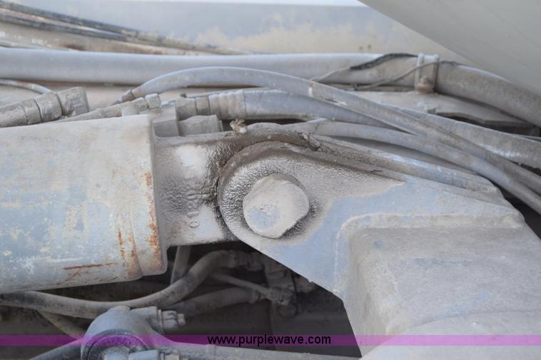 image for item E6409 1990 Kenworth W900 mixer truck