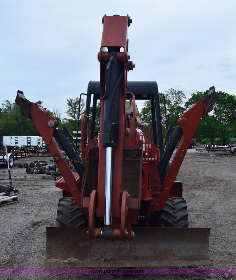 image for item E6430 2002 Ditch Witch RT70 trencher