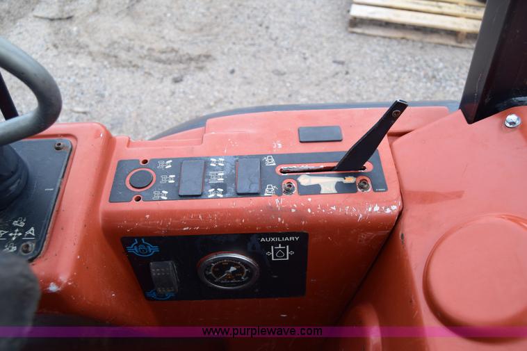 image for item E6430 2002 Ditch Witch RT70 trencher