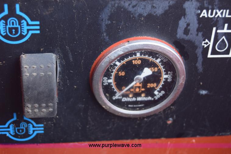 image for item E6430 2002 Ditch Witch RT70 trencher