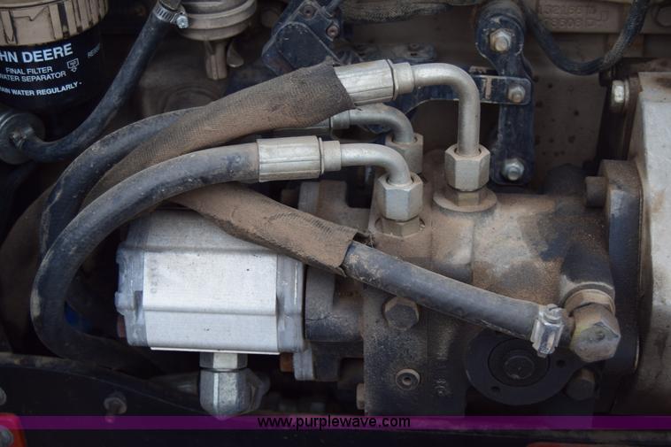 image for item E6430 2002 Ditch Witch RT70 trencher