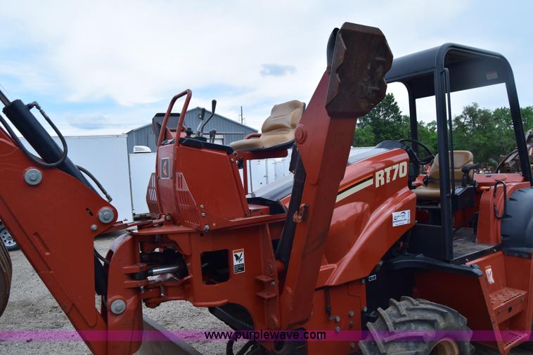 image for item E6430 2002 Ditch Witch RT70 trencher