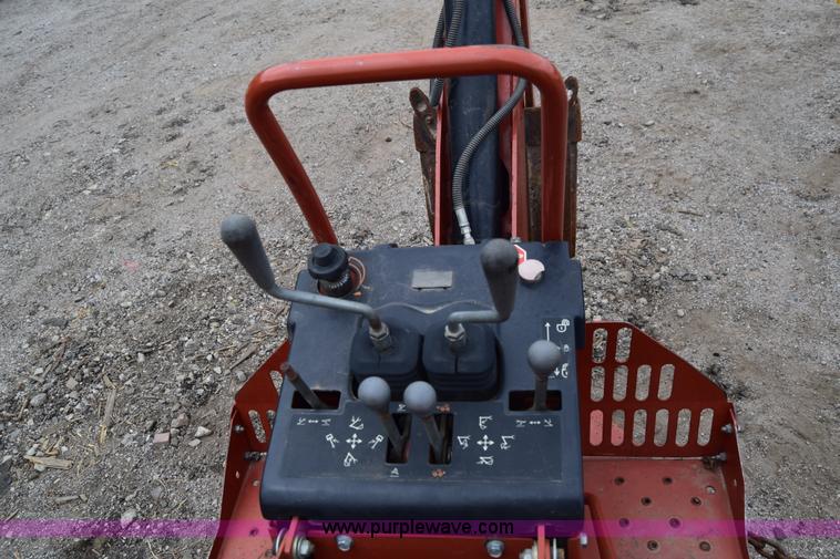 image for item E6430 2002 Ditch Witch RT70 trencher