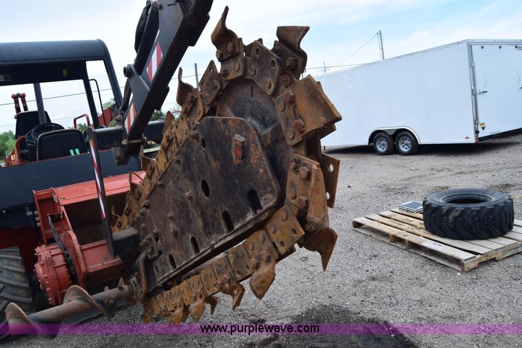 image for item E6430 2002 Ditch Witch RT70 trencher