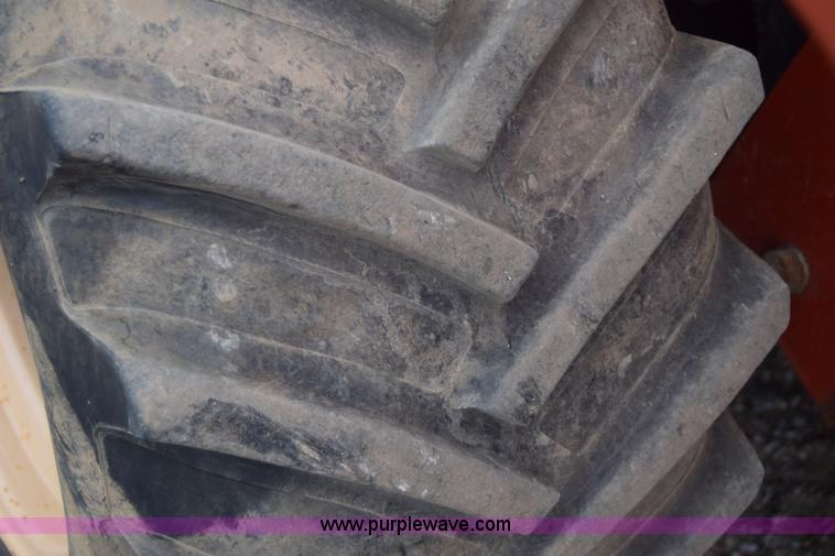 image for item E6430 2002 Ditch Witch RT70 trencher