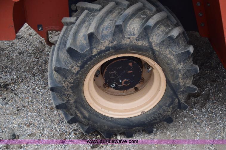 image for item E6430 2002 Ditch Witch RT70 trencher