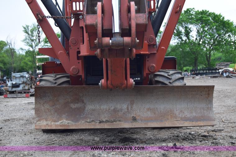 image for item E6430 2002 Ditch Witch RT70 trencher