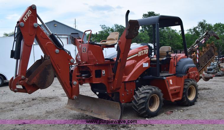 image for item E6430 2002 Ditch Witch RT70 trencher