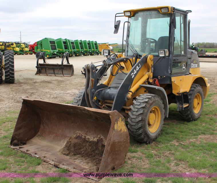 image for item F7680 2008 John Deere 244J wheel loader
