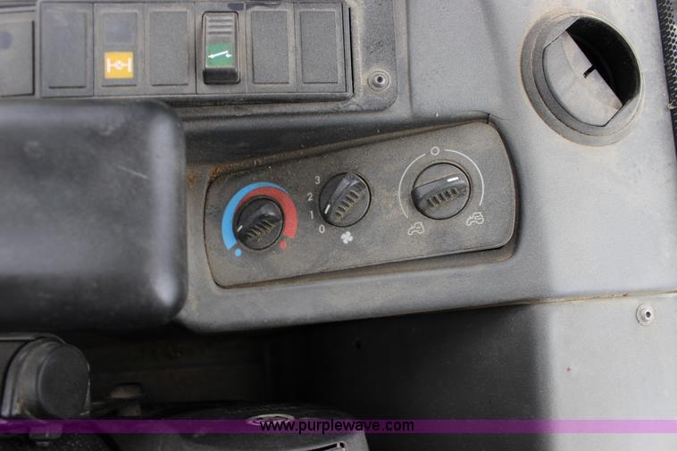 image for item F7680 2008 John Deere 244J wheel loader