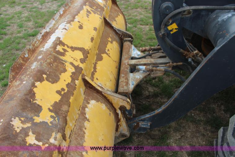 image for item F7680 2008 John Deere 244J wheel loader